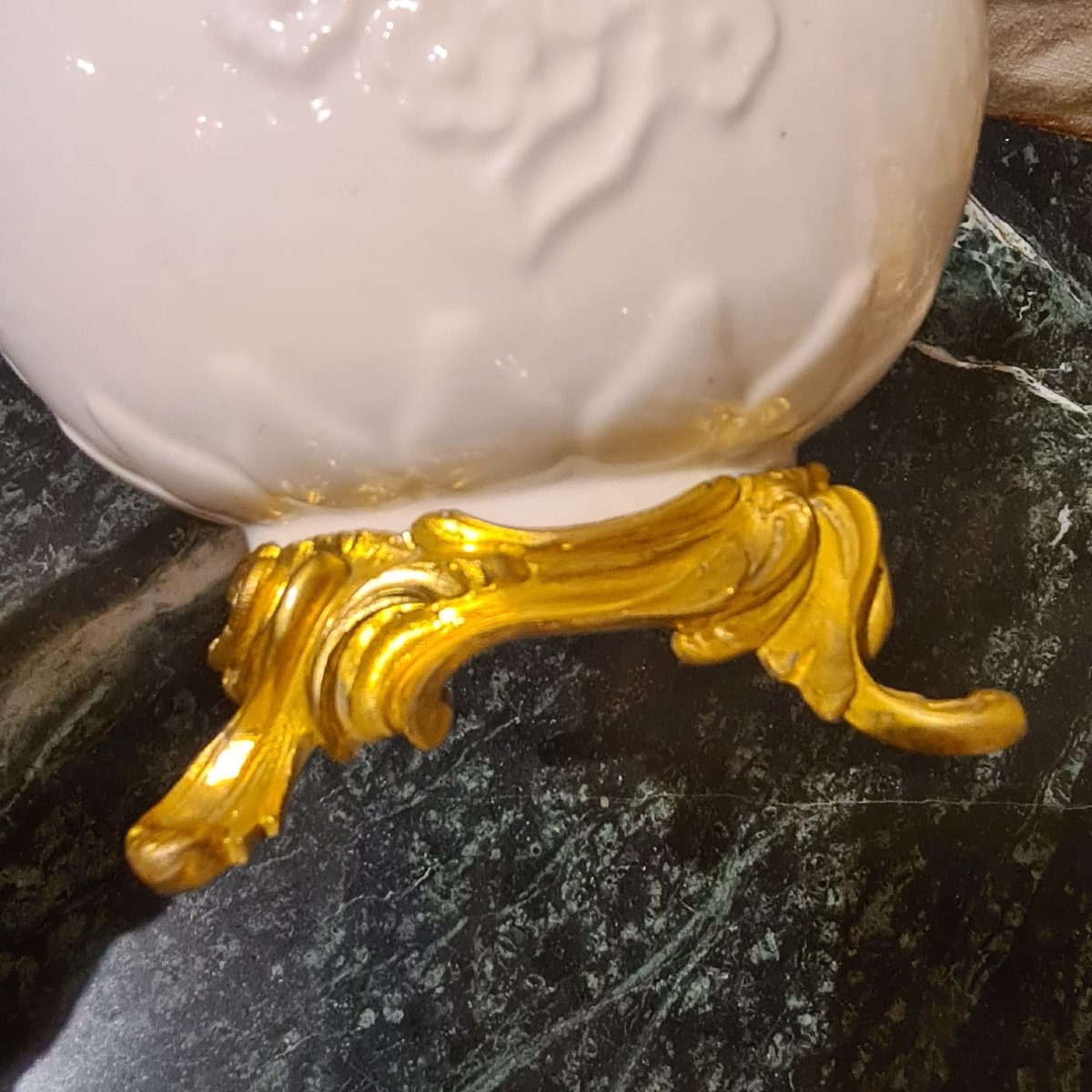 Brûle Parfum en Porcelaine de Saint Cloud Epoque XIXème Siècle-photo-5