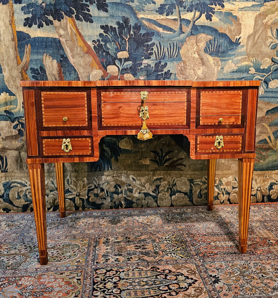 Coiffeuse en Marqueterie de Fleurs Epoque Louis XVI