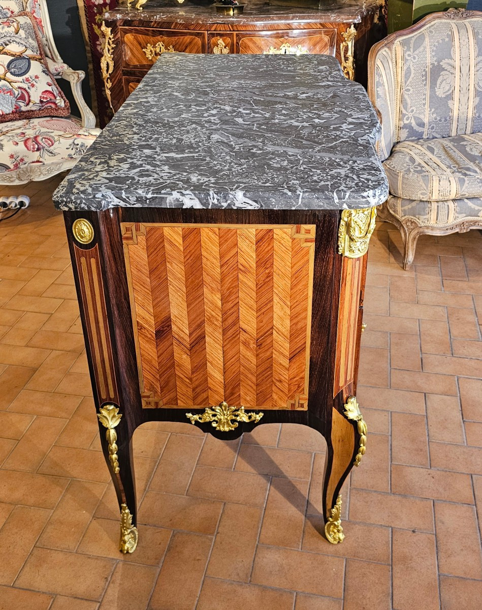 Louis XV-louis XVI Transitional Period Commode With Projecting Top-photo-3