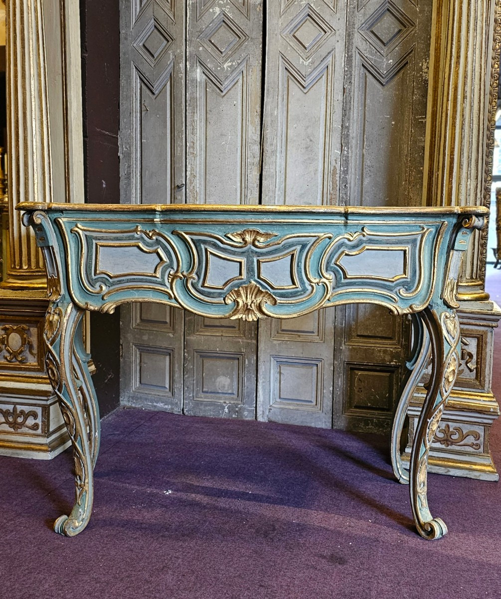 Importante Jardinière en Bois Laqué du XVIIIème Siècle