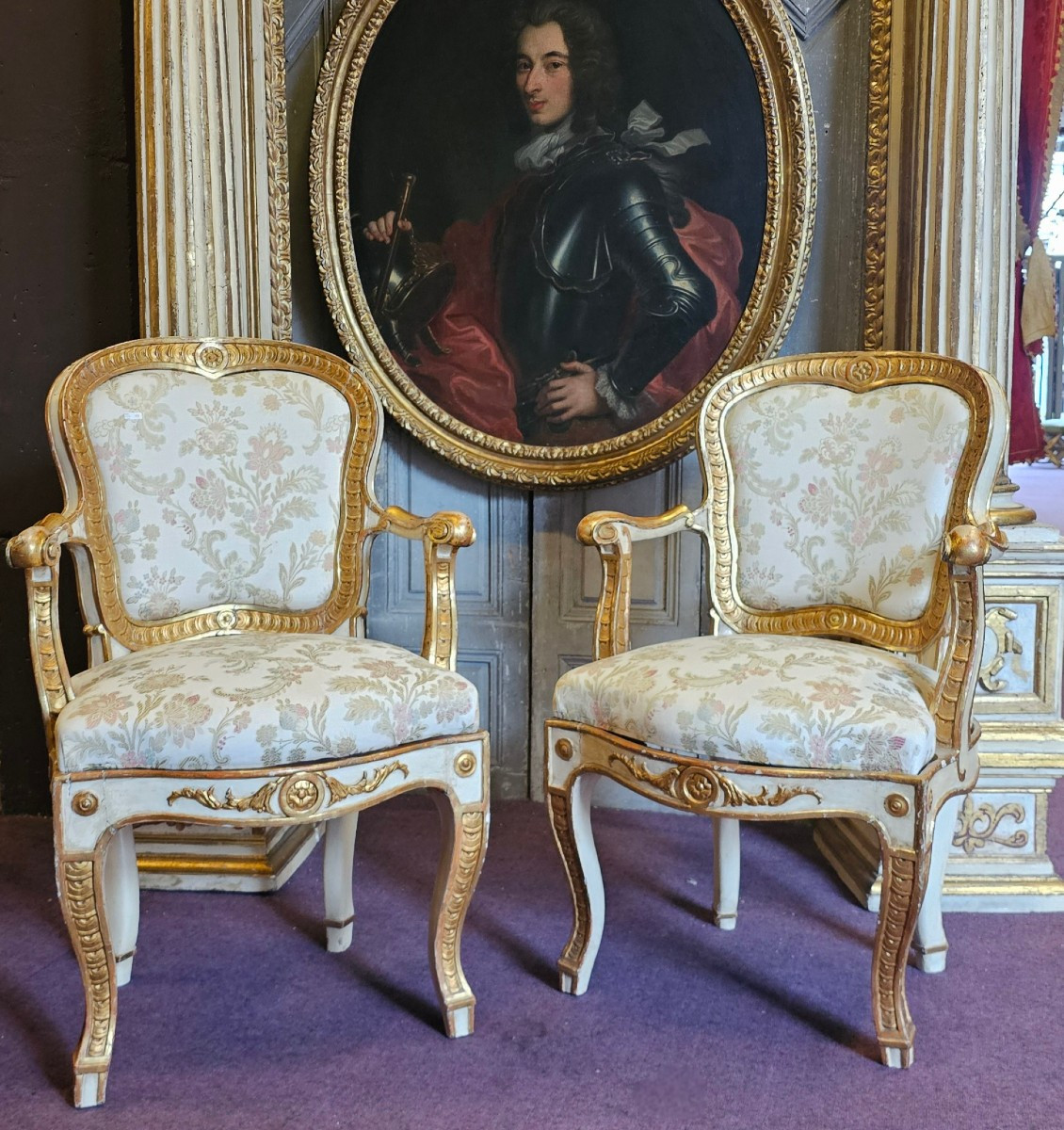 Paire de Fauteuils à Châssis Epoque Louis XV