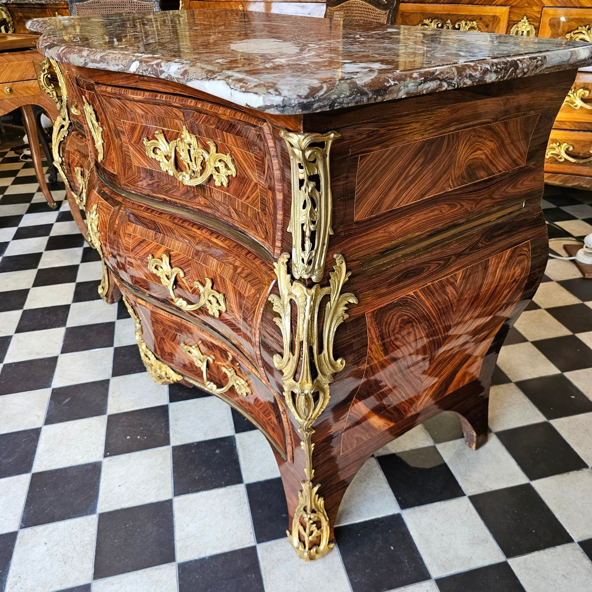 Commode de Forme Tombeau Epoque Régence-photo-1