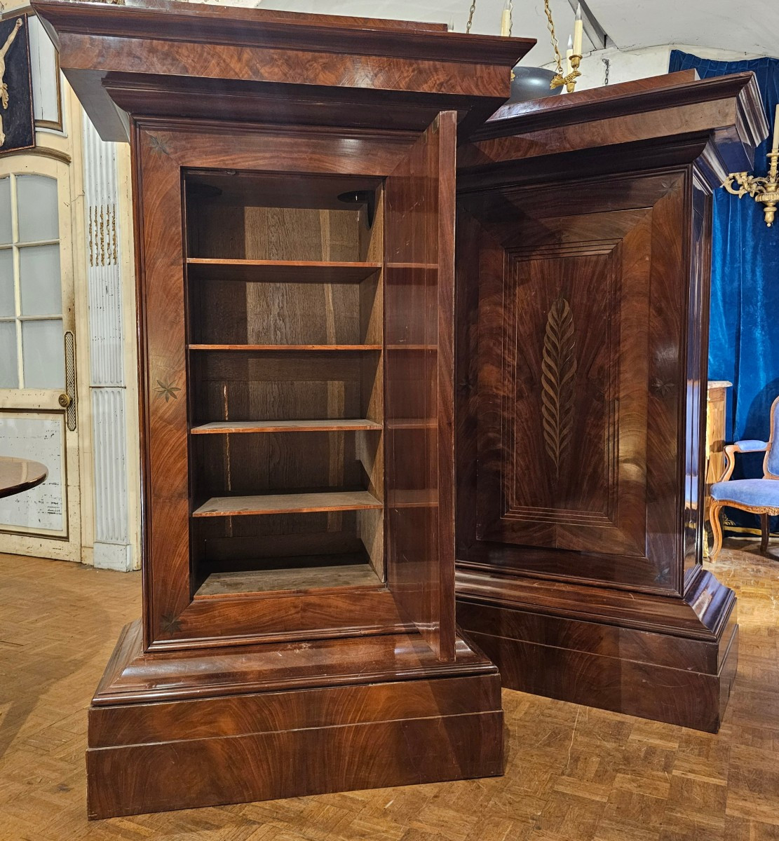 Pair Of Large Sheaths Concealing Cabinets Restoration Period-photo-4