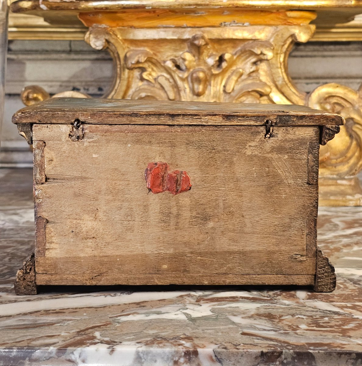 Small 18th Century Venetian Chest-photo-6