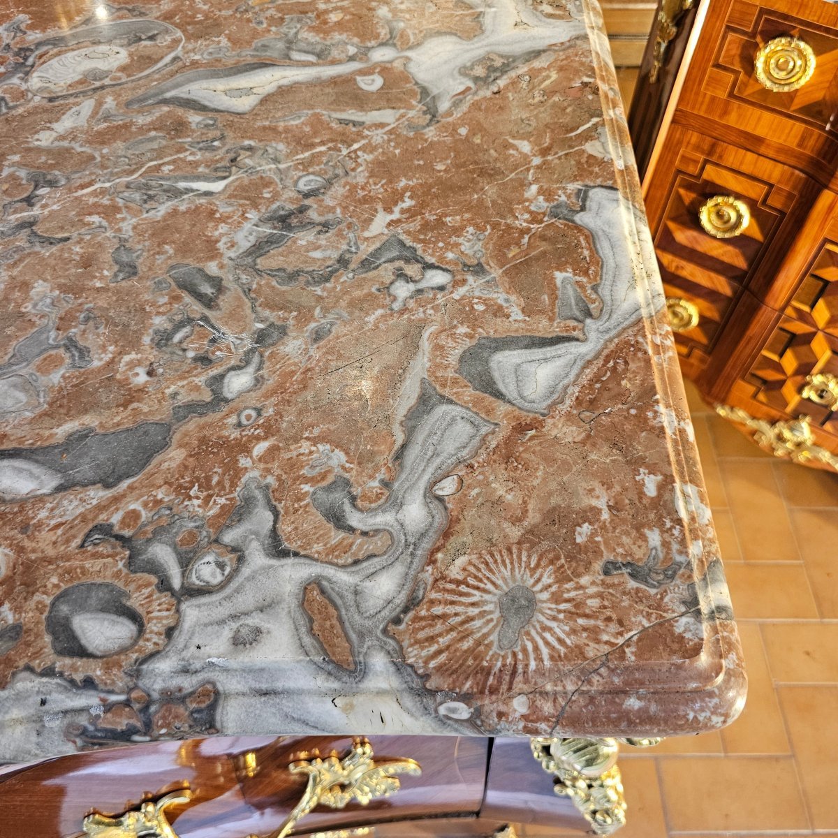 Importante Commode dite " Sauteuse " Epoque Louis XV-photo-5