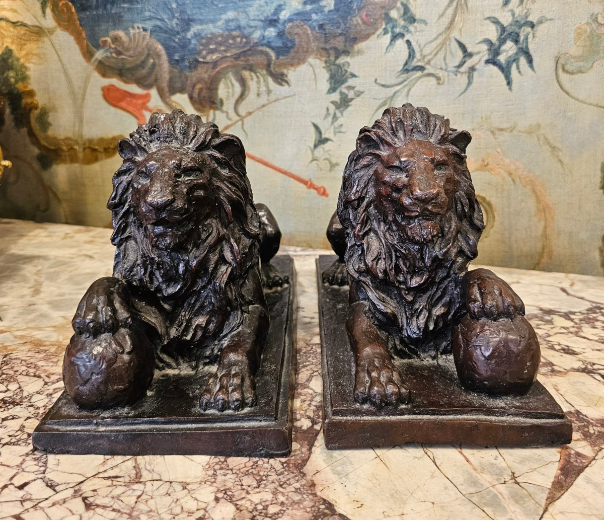 Paire de Lions en Bronze Epoque Empire