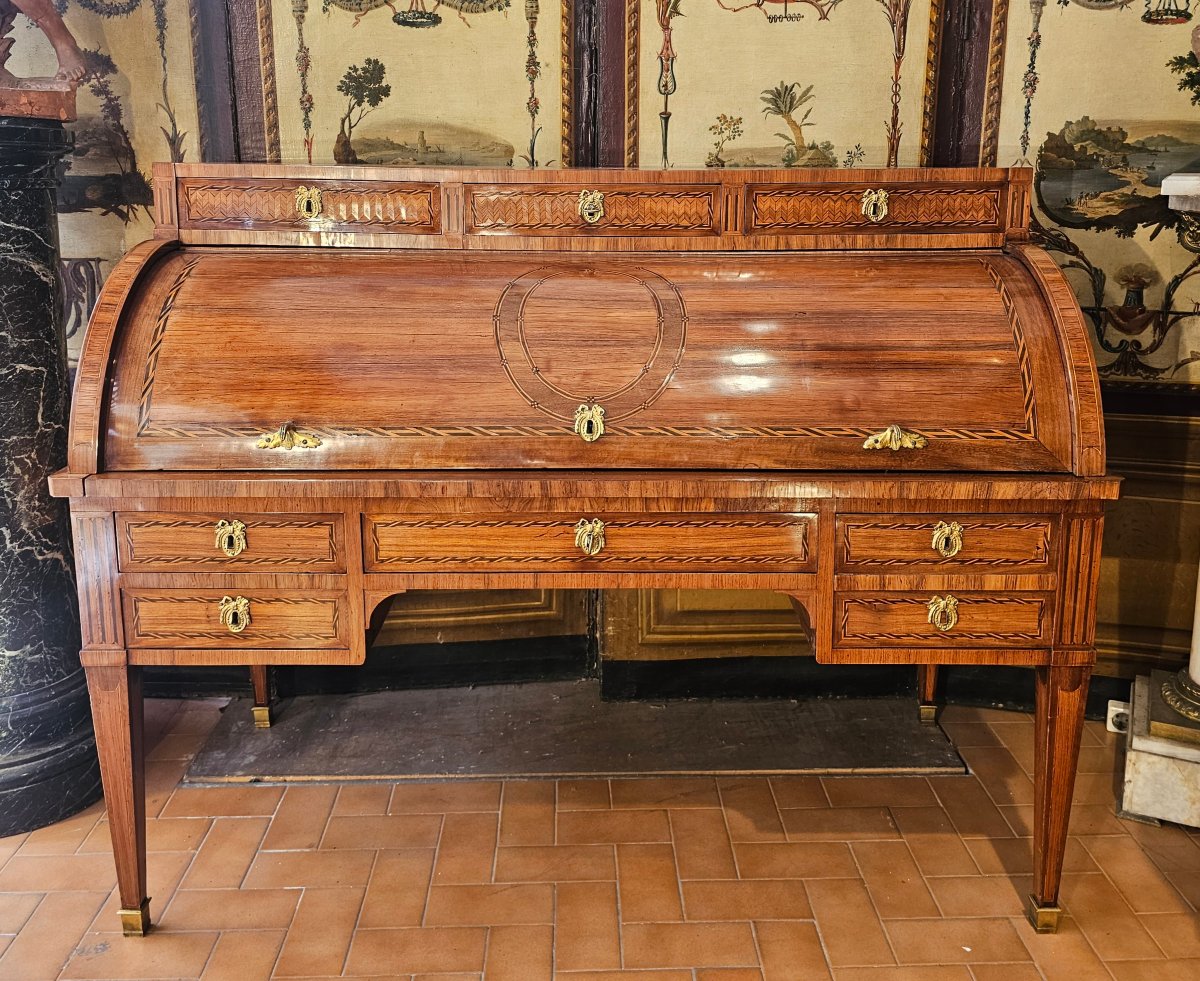 Important Louis XVI-style Cylindrical Desk