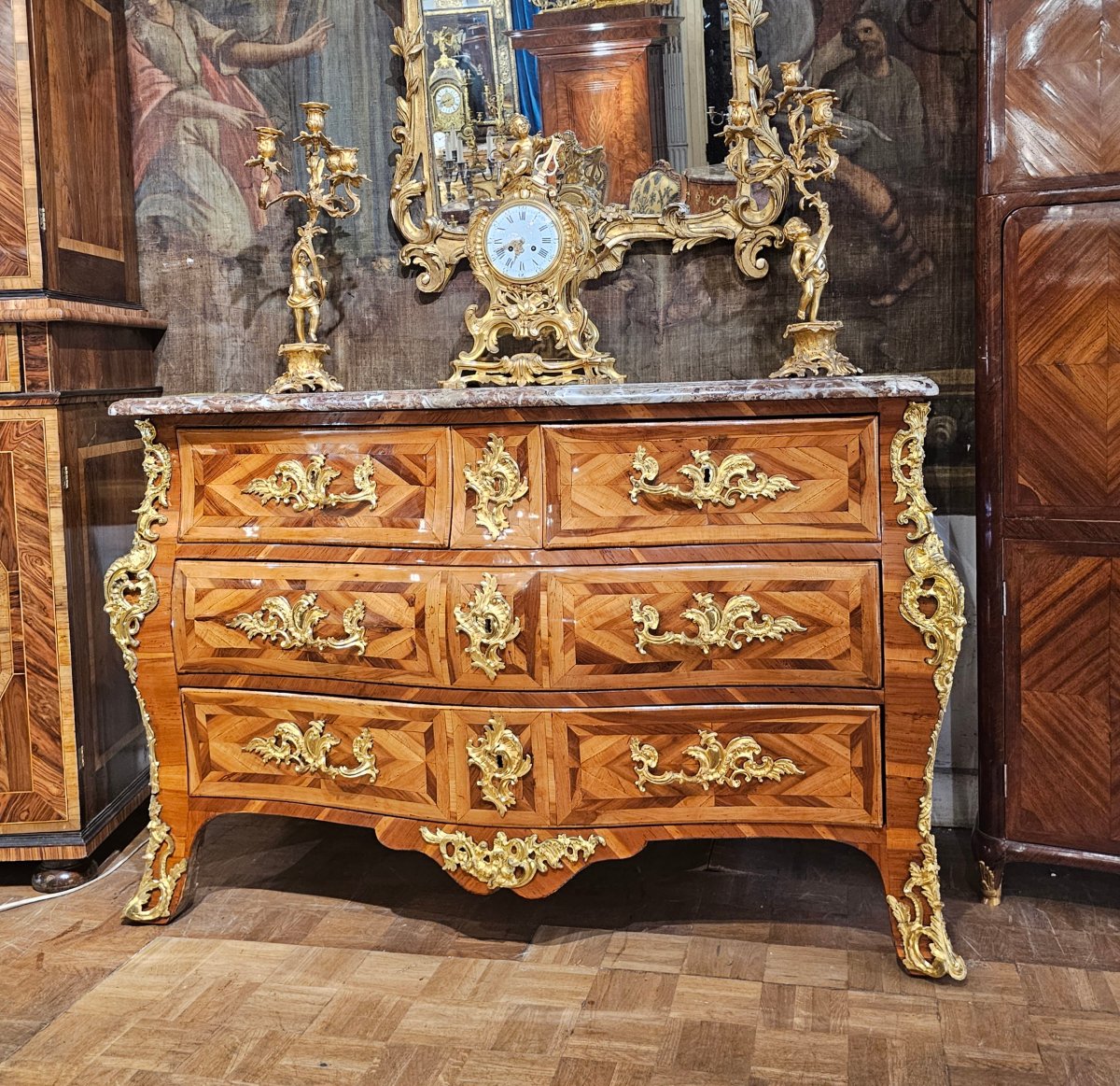 Louis XV-era Tomb-shaped Chest Of Drawers-photo-2