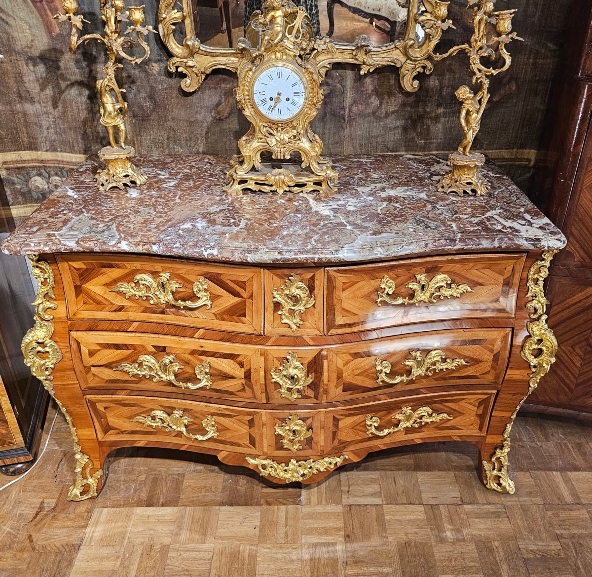 Louis XV-era Tomb-shaped Chest Of Drawers-photo-3
