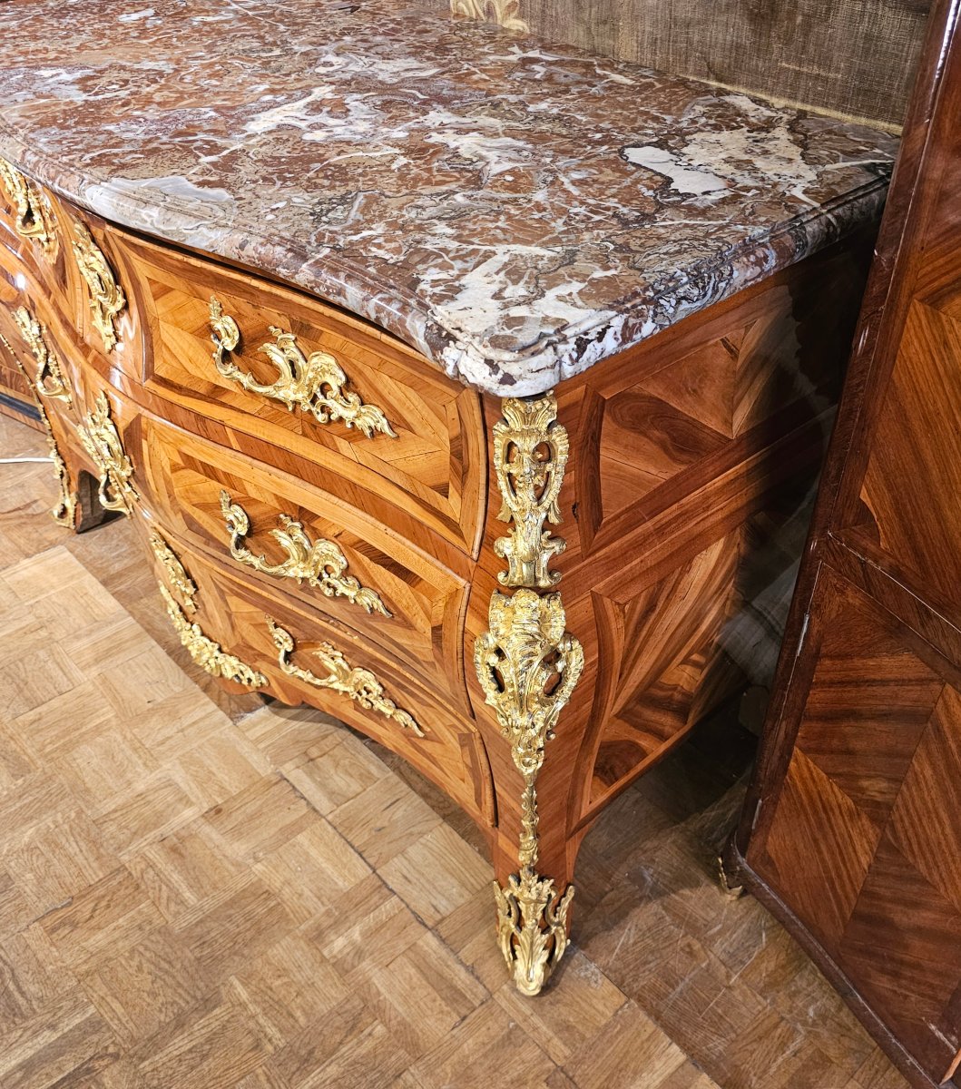 Louis XV-era Tomb-shaped Chest Of Drawers-photo-4