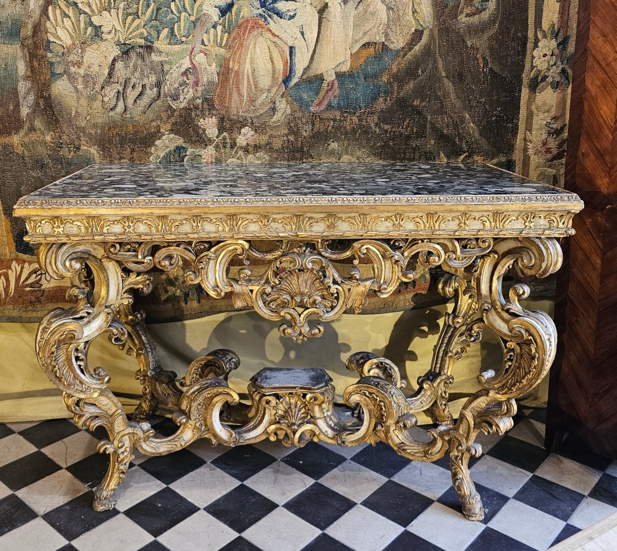Importante Console en Bois Sculpté du XVIIIème Siècle