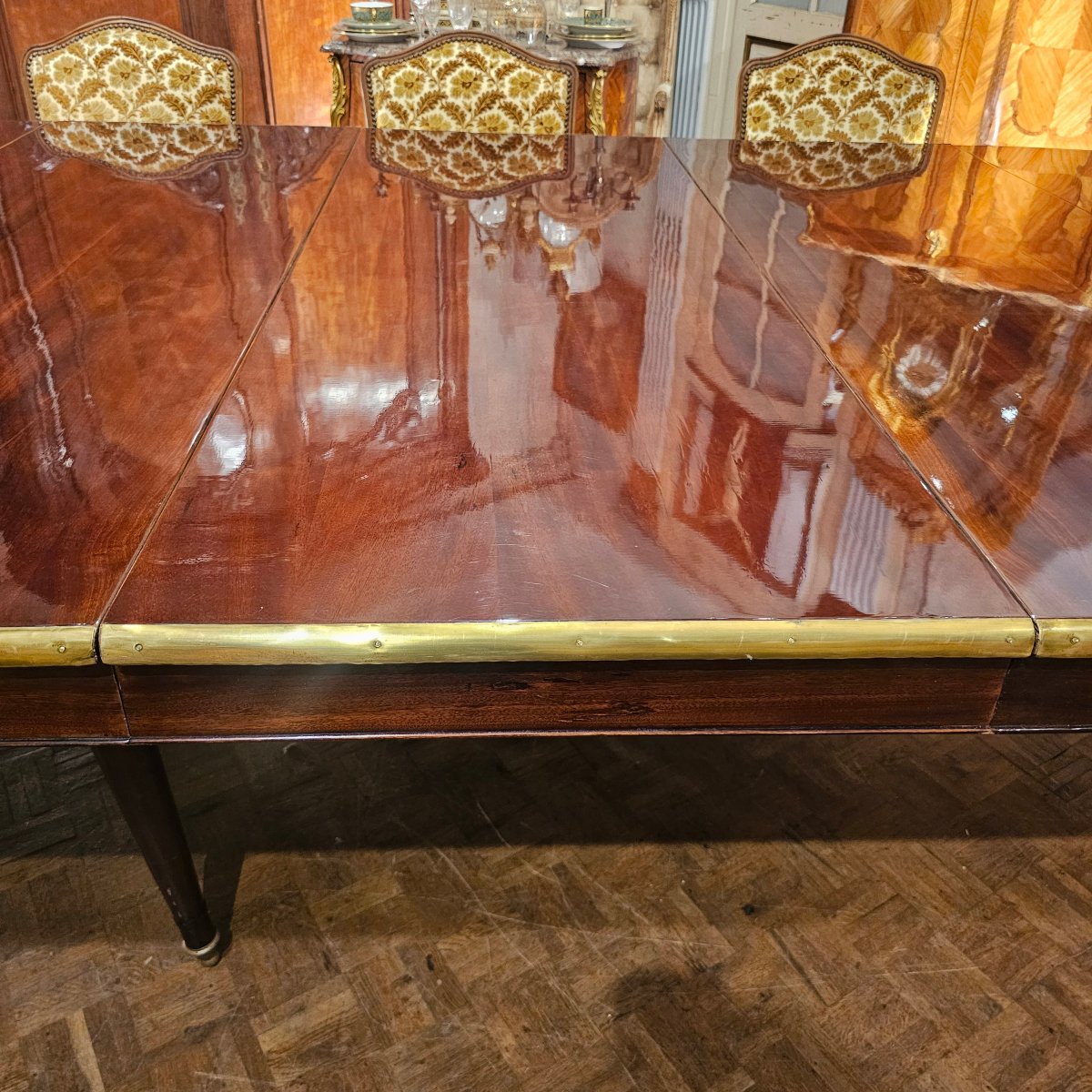 Louis XVI-style Dining Table-photo-1