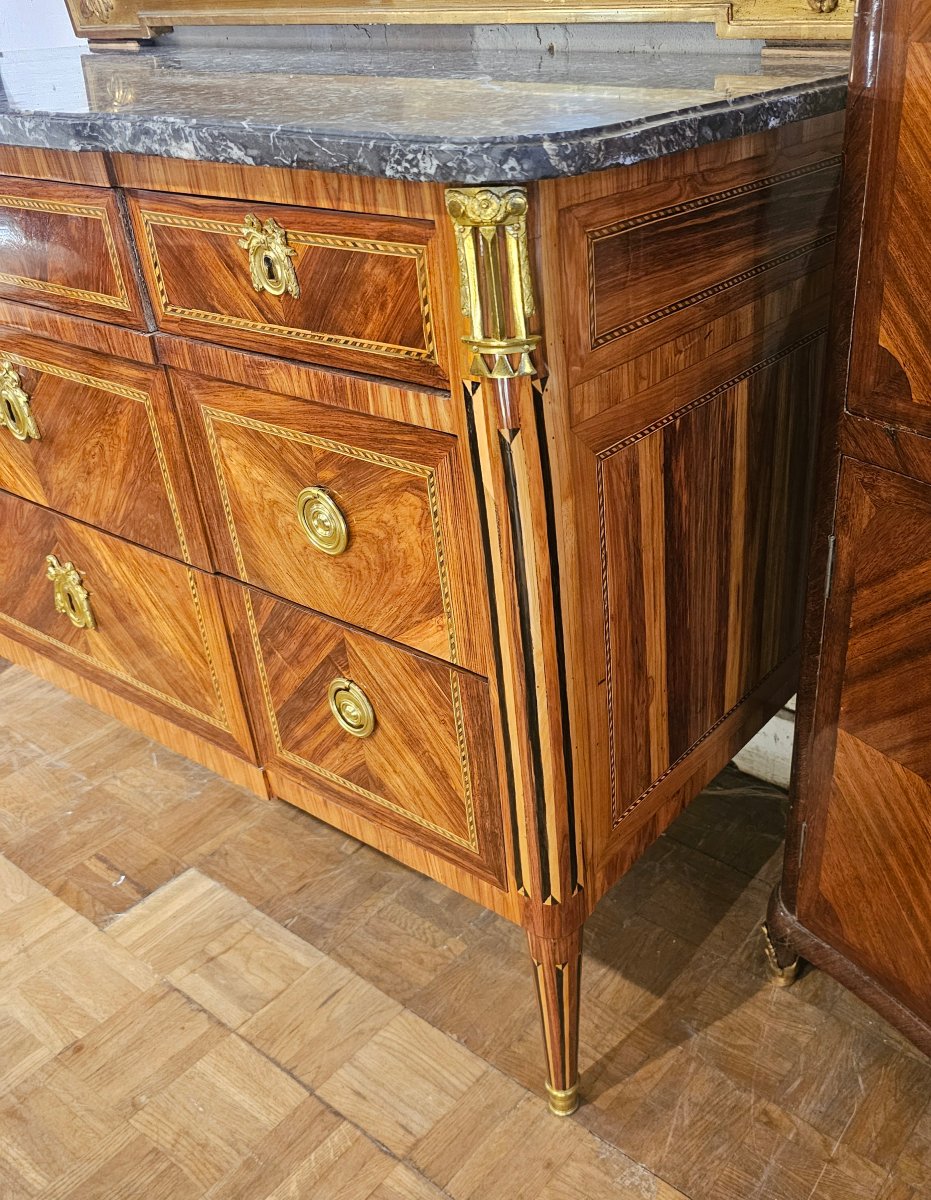 Commode à Large Ressaut Epoque Louis XVI-photo-3