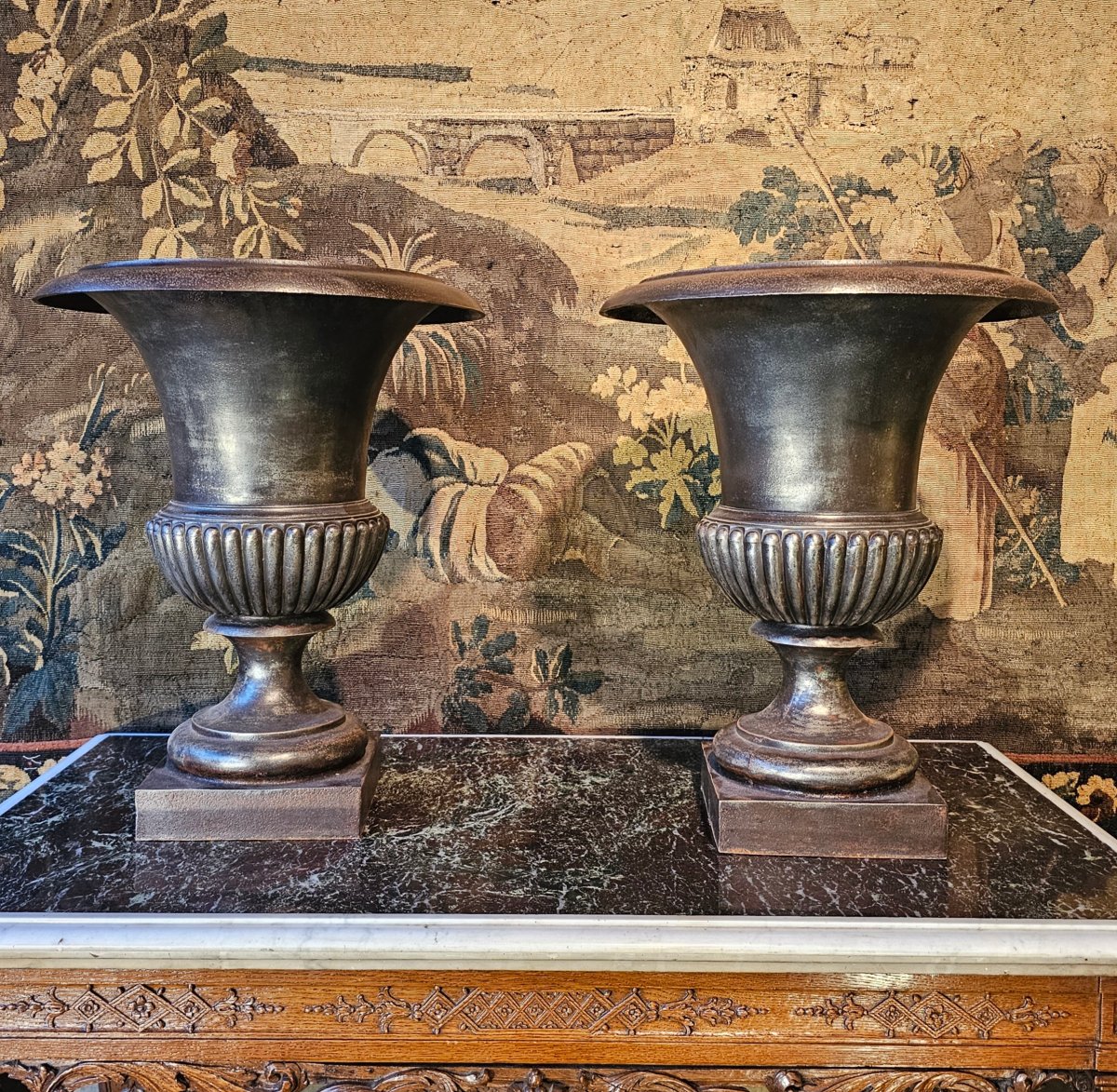Pair Of 19th-century Medici Vases-photo-2
