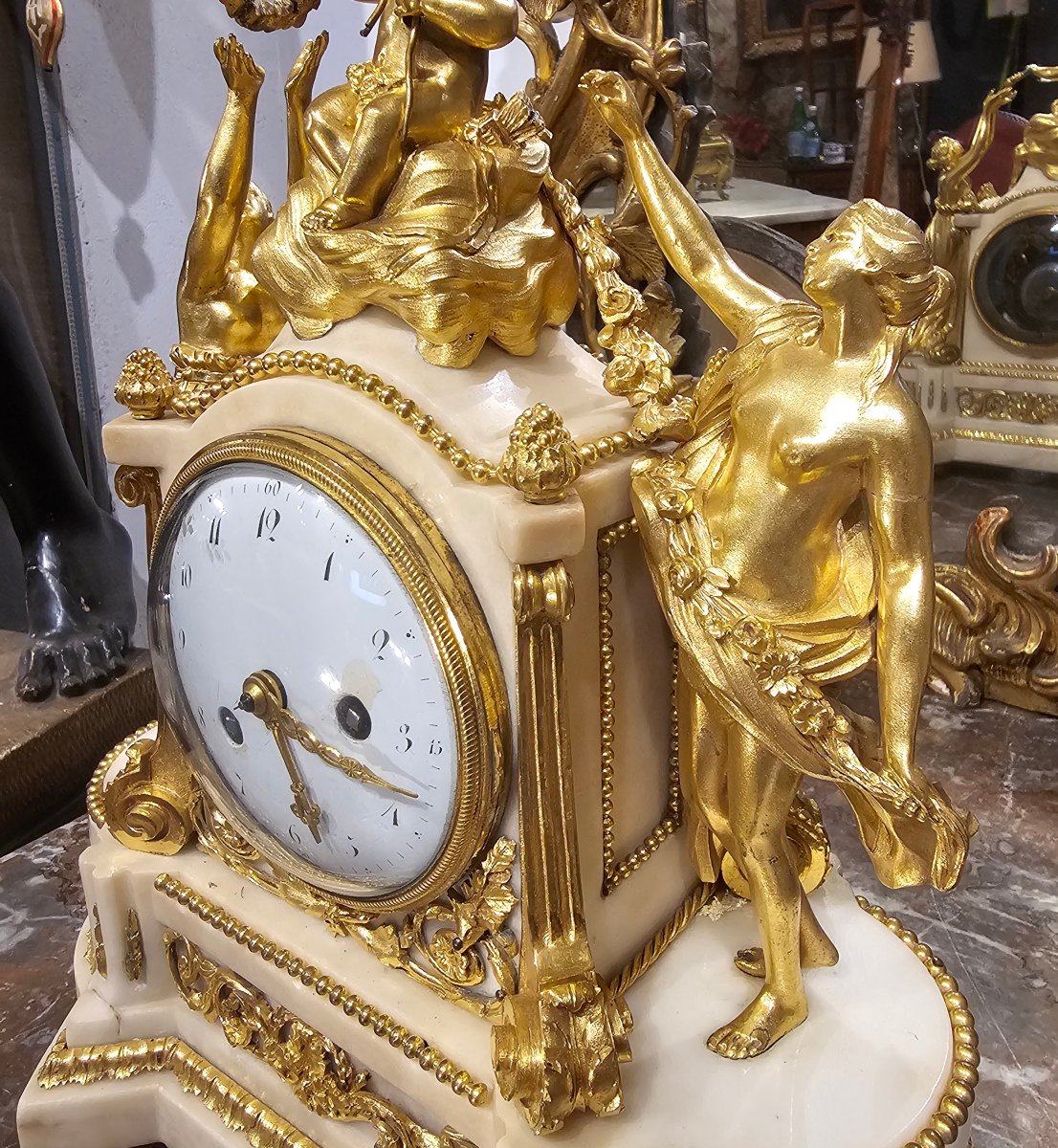 Pendule en Bronze Doré Epoque Louis XVI-photo-3