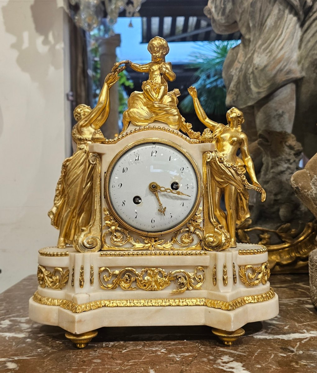Pendule en Bronze Doré Epoque Louis XVI