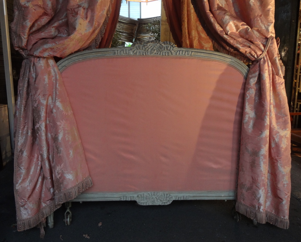 Bed At The Polish Louis XVI-photo-6