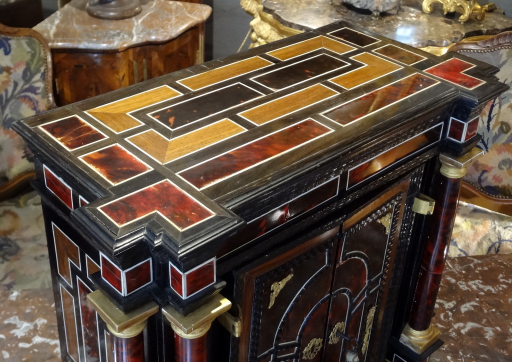 Ebony Cabinet From The Eighteenth Century-photo-1