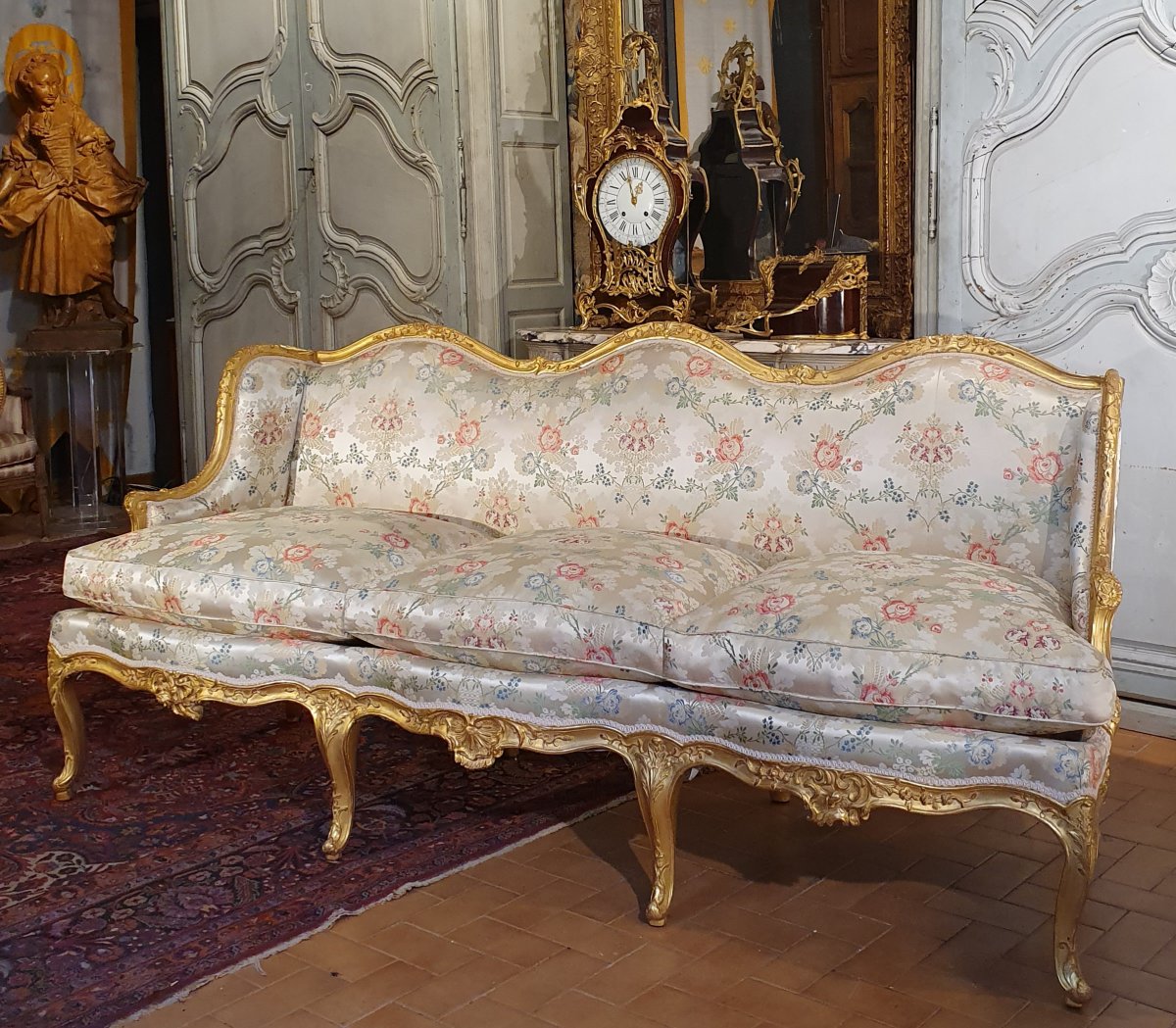 Louis XV Golden Wood Cheeks Sofa-photo-2