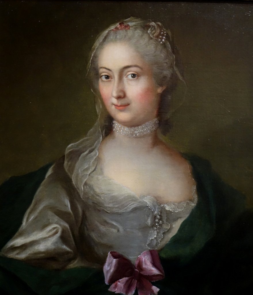 Portrait Of A Quality Woman From The Eighteenth Century-photo-4