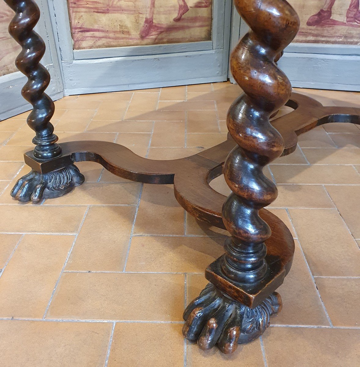 Table à Ecrire En Noyer Epoque Louis XIV-photo-2