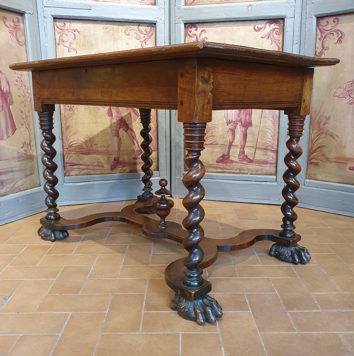 Table à Ecrire En Noyer Epoque Louis XIV-photo-3