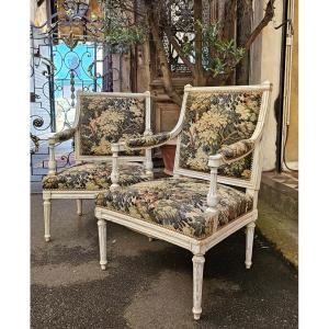 Paire de Larges Fauteuils Epoque Louis XVI