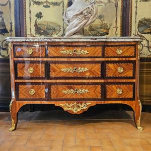 Commode à Ressaut Epoque Transition Louis XV- Louis XVI