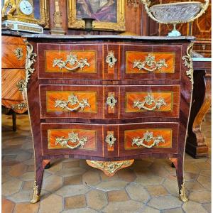 Commode d'Entre-Deux Epoque Louis XV
