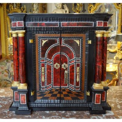 Cabinet En Ebène Du XVIIIème Siècle
