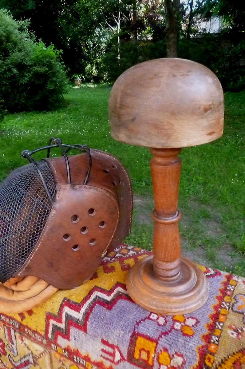 Fencing Helmet, 1910 Period-photo-2