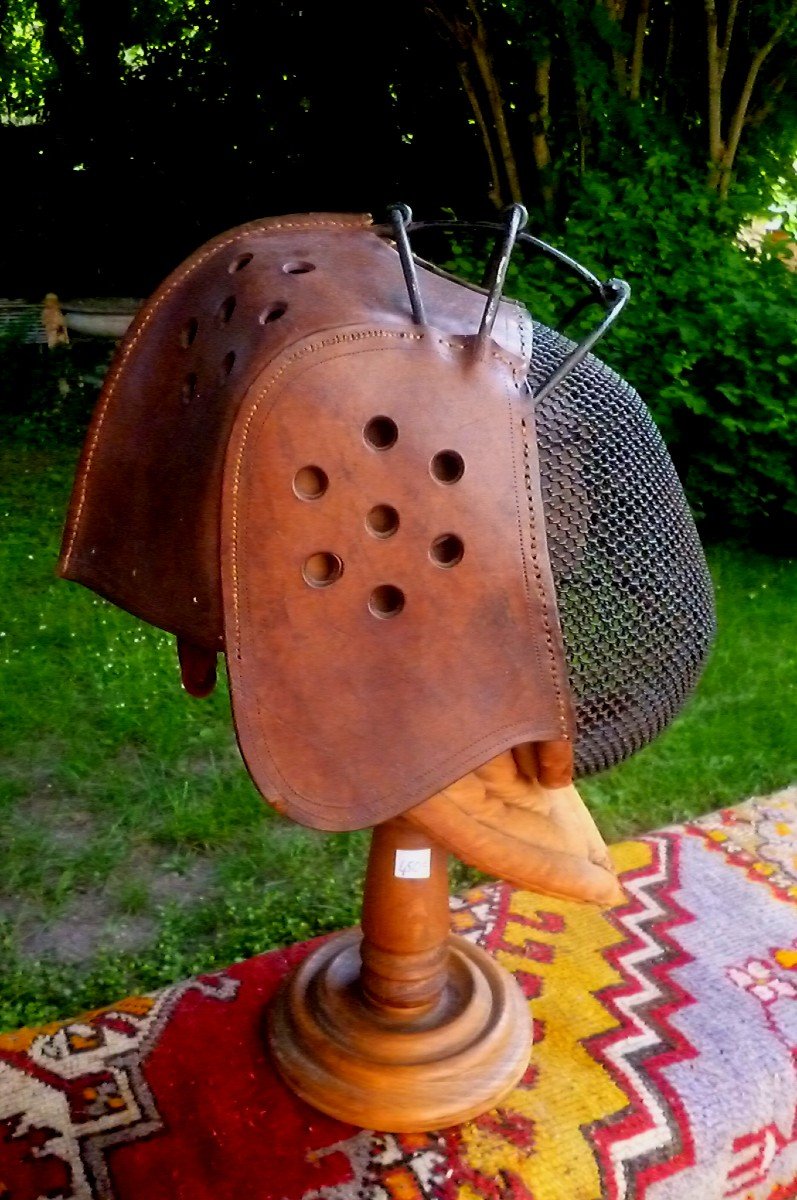 Fencing Helmet, 1910 Period-photo-2