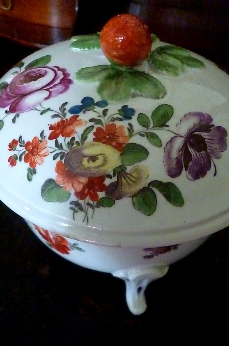 Important Poelon  Porcelaine De  Vienne  époque XVIII E Siècle-photo-2