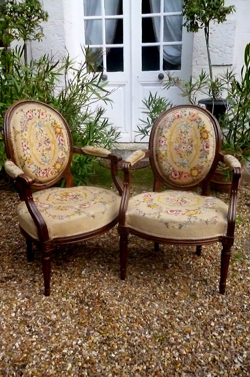 Pair Of Louis XVI Period Armchairs-photo-8