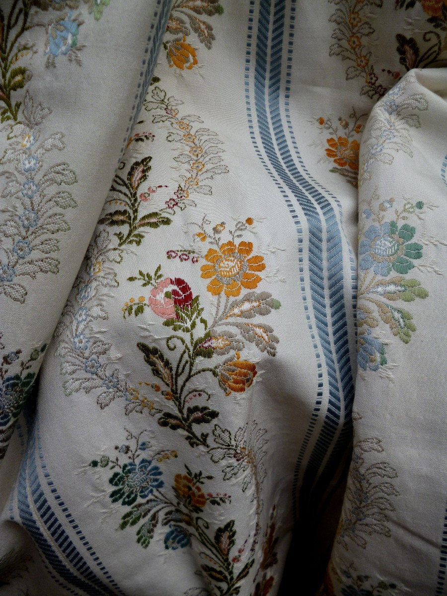 Brocart  Quatres Pans de Tissus -photo-2