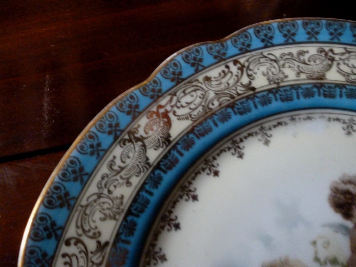  Assiettes  Angelots  Porcelaine de  Vienne  époque  XIX e-photo-1
