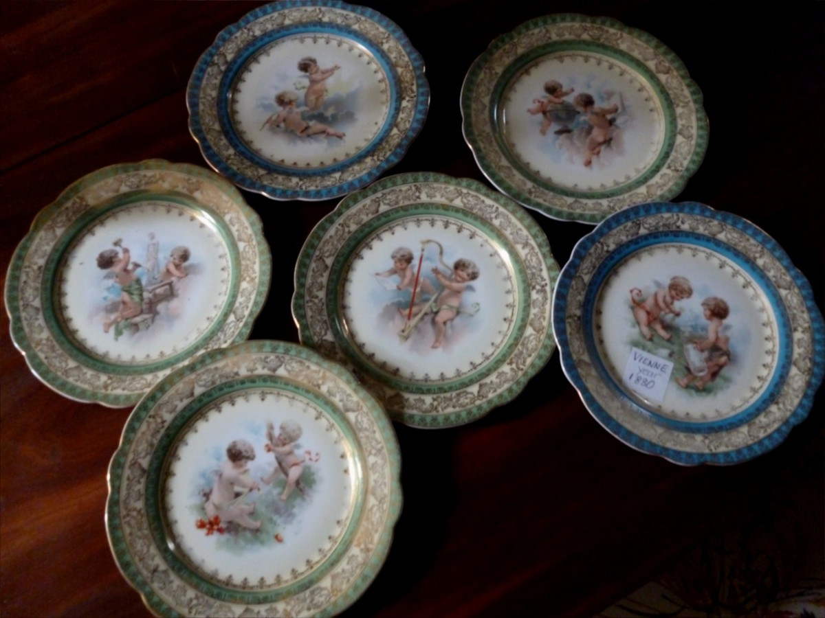  Assiettes  Angelots  Porcelaine de  Vienne  époque  XIX e-photo-8