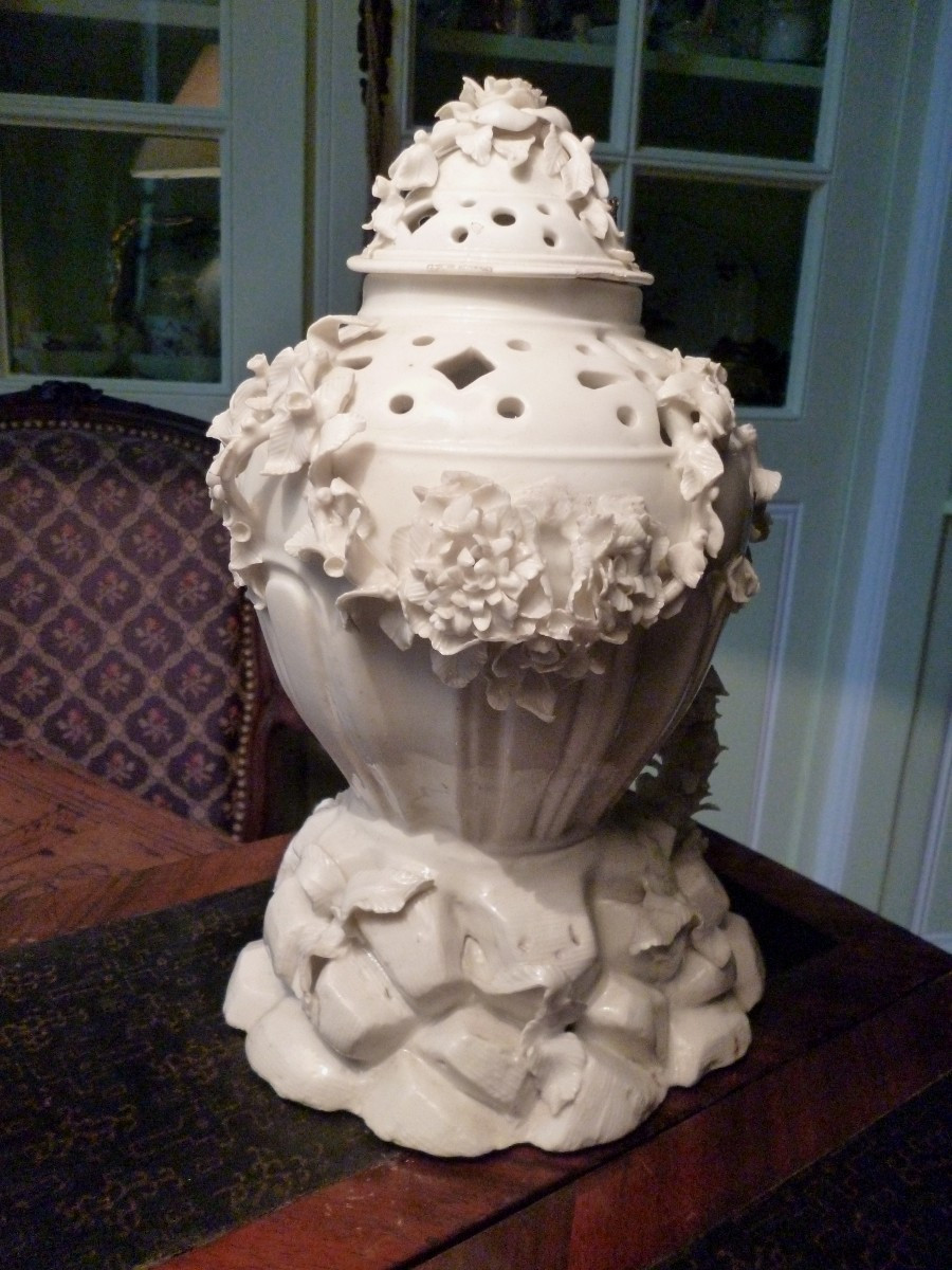 Grand  Pot  Pourri  en St  Cloud  époque  1730 /  1740-photo-6