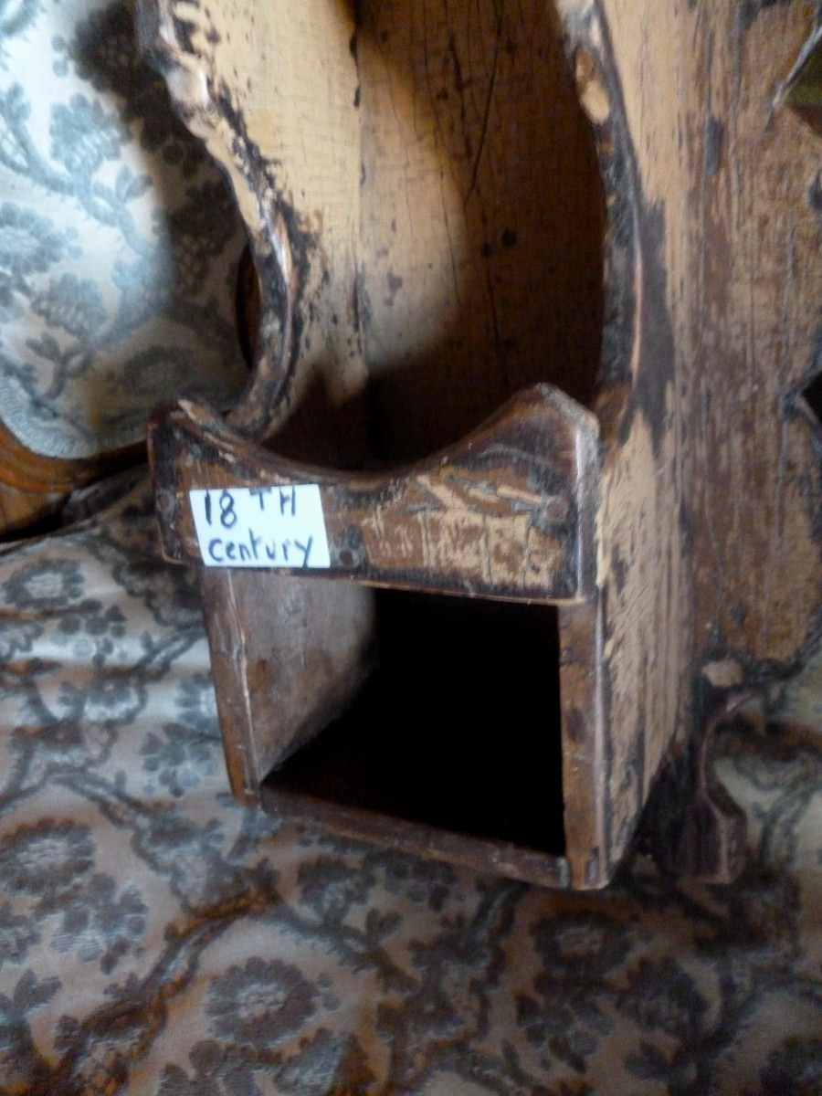 Pilon Door 18th Century-photo-1
