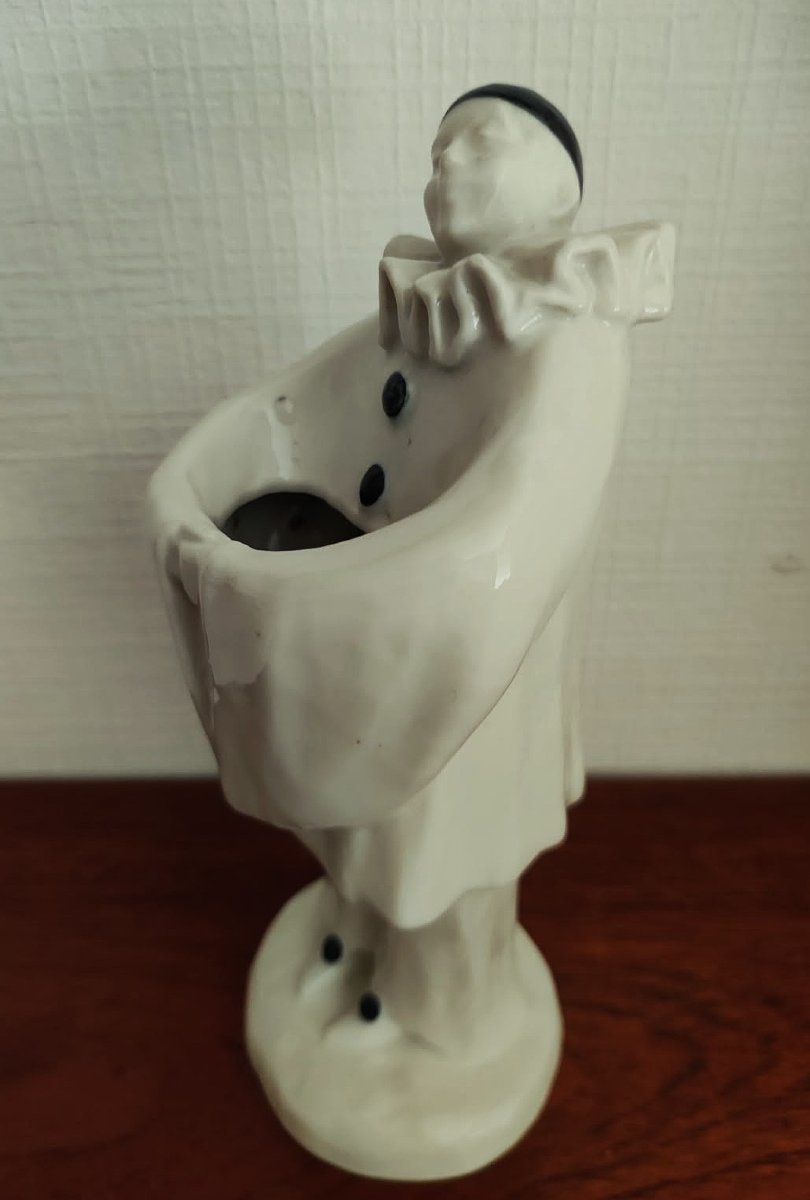 Edouard Marcel Sandoz (1881–1971), Pierrot Carrying A Bouquet, Porcelaine De Paris. Limoges, Haviland-photo-2