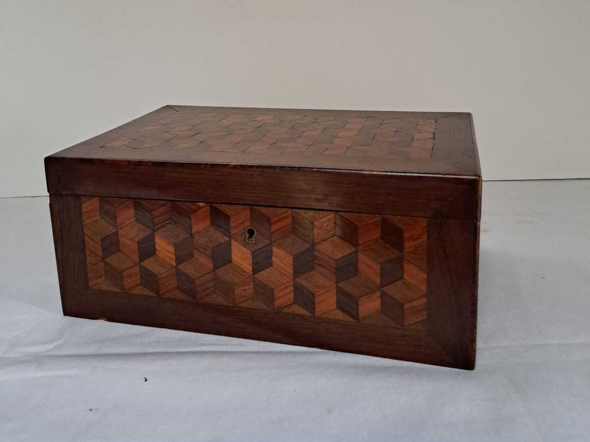 coffret à bijoux Directoire en marqueterie "cubes"