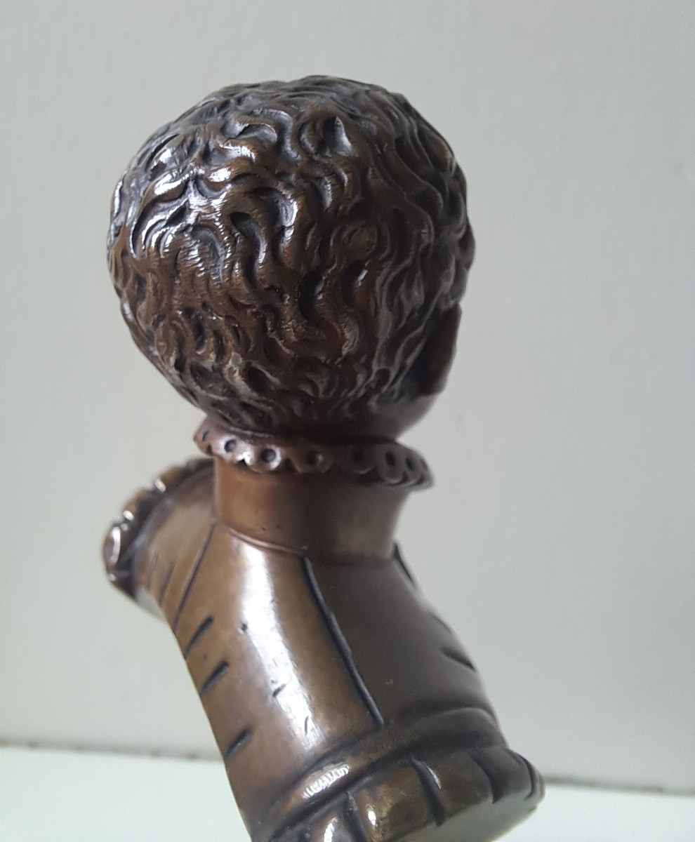 petit buste en bronze d'Henri IV enfant attribué à F.J.Borio -photo-3