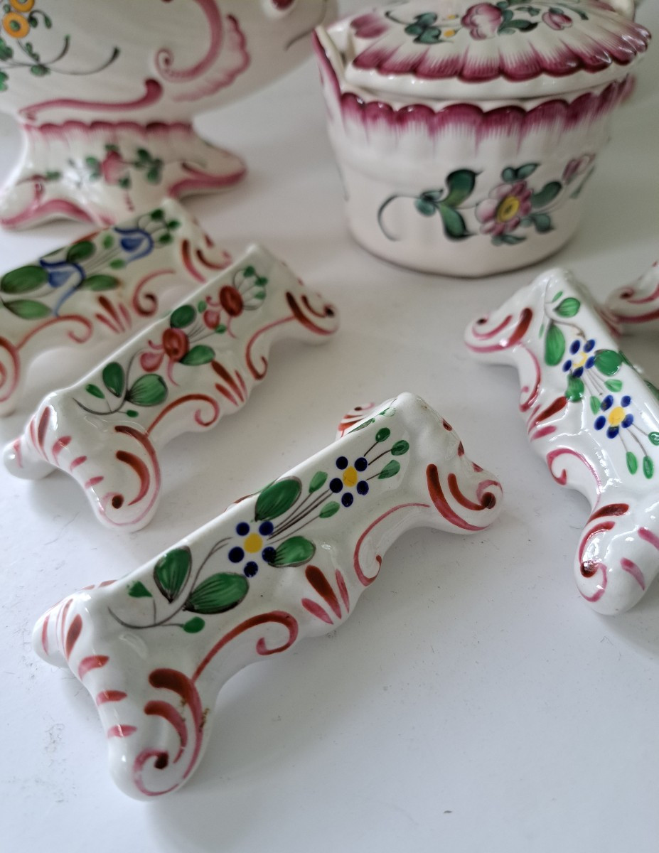 lot d'objets en porcelaine de Stasbourg et Luneville -photo-1