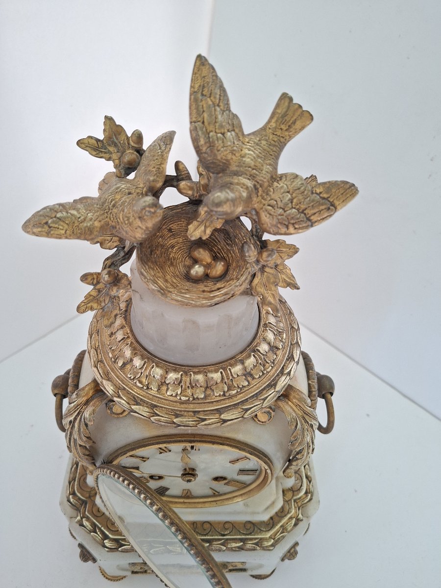 Louis XVI-style Bedroom Clock -photo-3