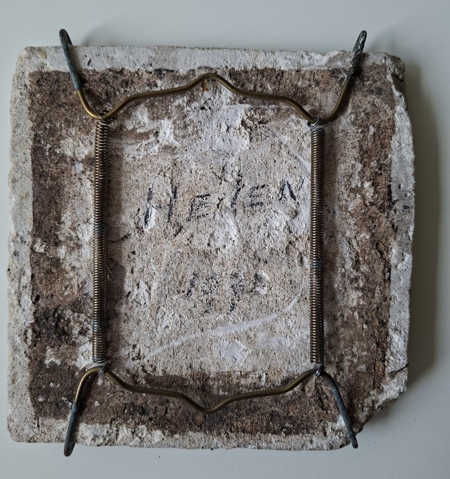 lot de trois carreaux de Delf du XVIII ème siècle à motif religieux-photo-1
