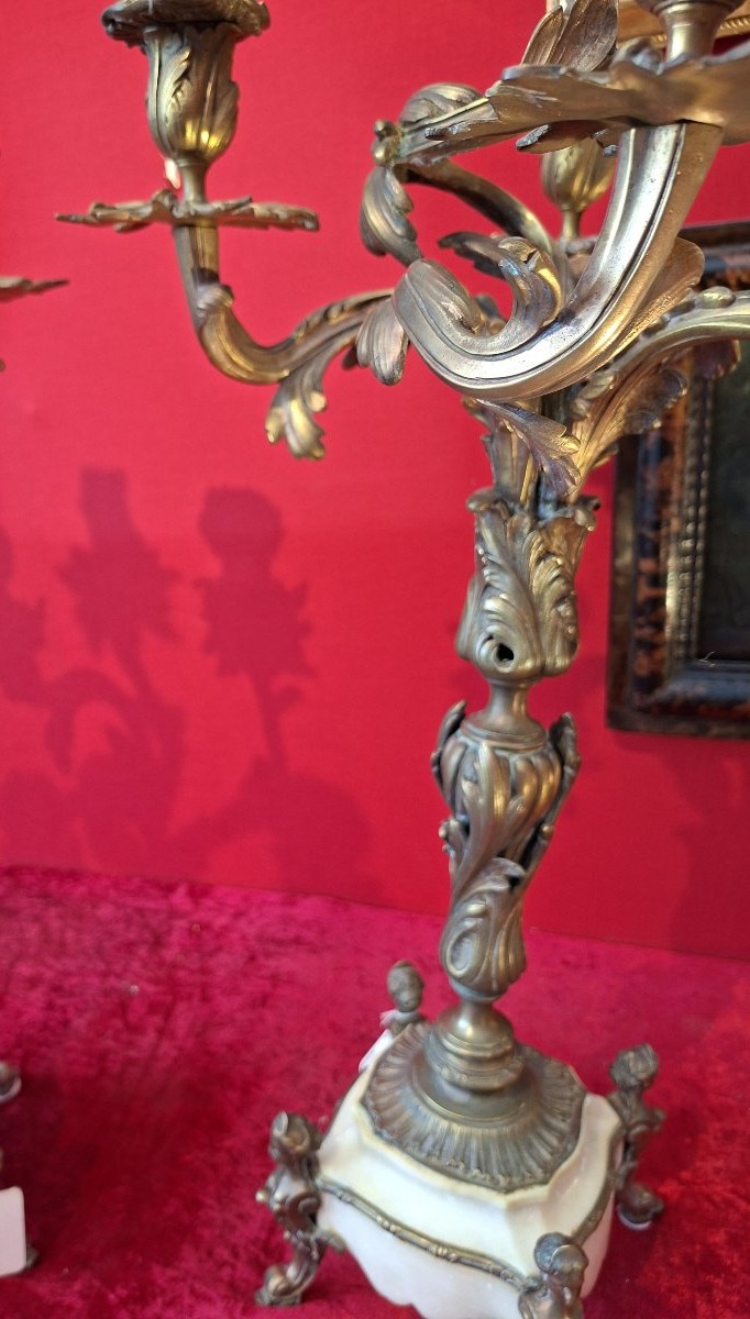 paire de flambeaux de style Rocaille 5 bras bronze et albâtre XIXeme siècle-photo-4
