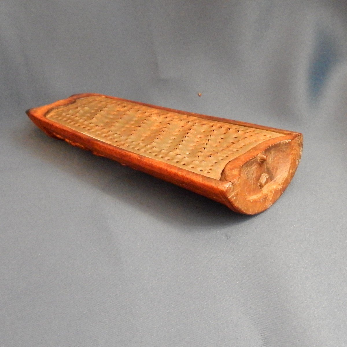 Emblazoned Tobacco Grater-photo-3