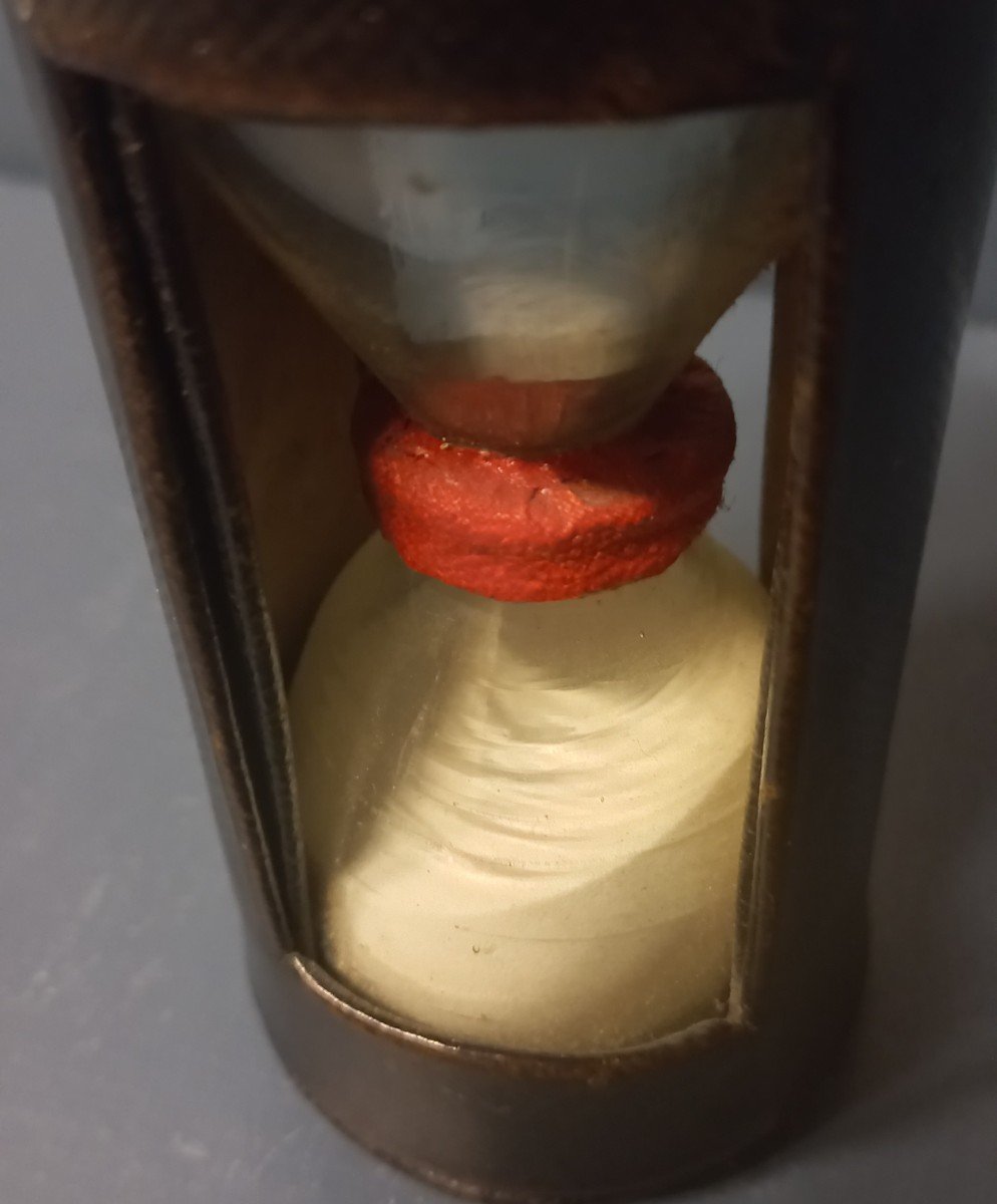 Travel Hourglass-photo-3