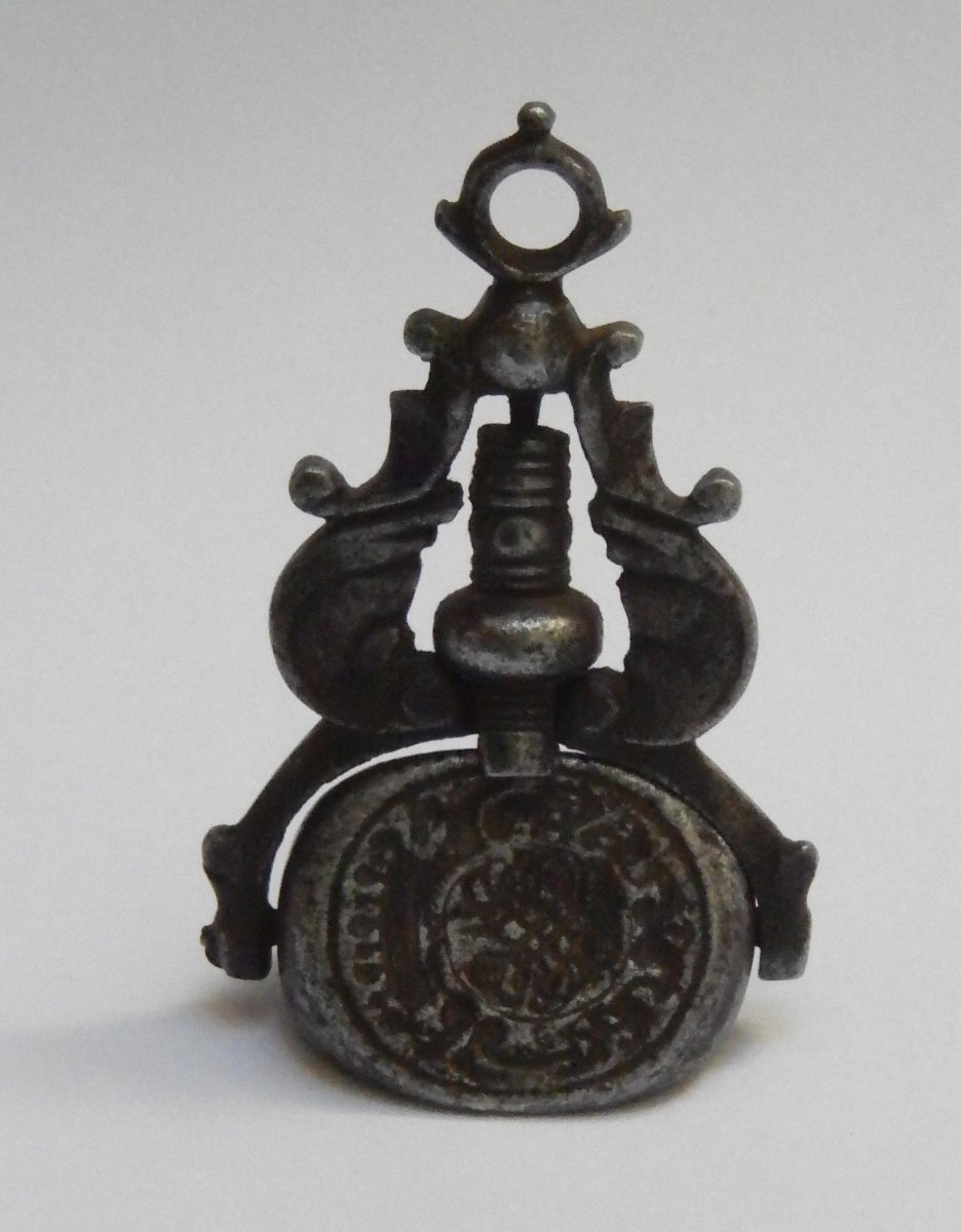 Rotating Wrought Iron Stamp-photo-2