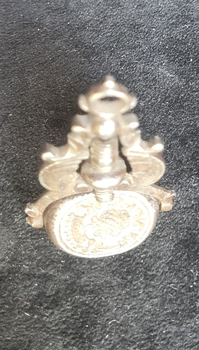 Cachet Tournant En Fer Forgé 